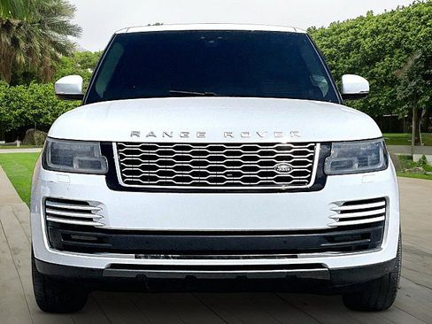 Used 2019 Land Rover Range Rover HSE AWD/4WD image 2