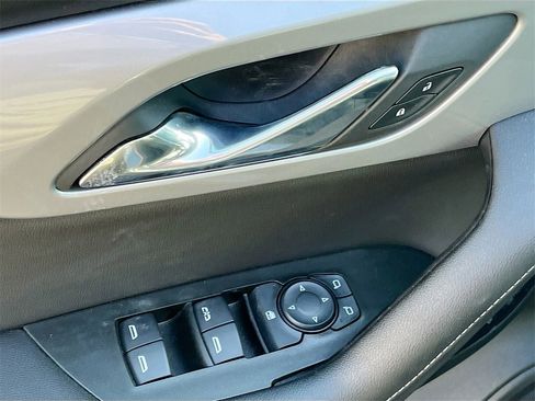 Used 2023 Chevrolet Blazer LT image 17