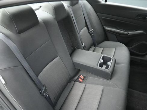 Used 2025 Nissan Altima 2.5 SV FWD image 48
