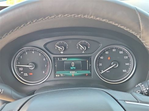 Used 2018 Buick Enclave Essence image 21