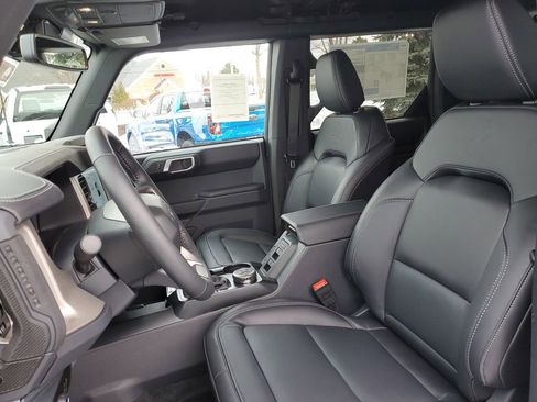 New 2025 Ford Bronco Outer Banks image 7