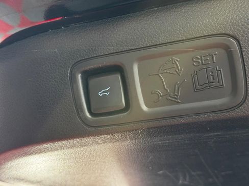 Used 2021 Ford Expedition Max Limited image 14