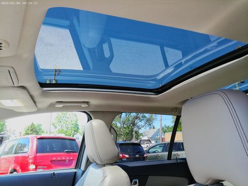 Used 2011 Ford Edge Limited w/ 301A Rapid Spec Order Code FWD image 11