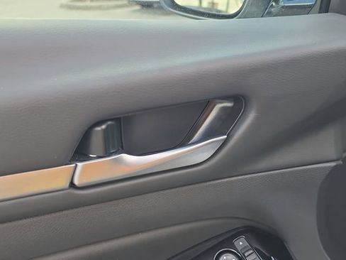 Certified 2025 Nissan Altima 2.5 SR image 18