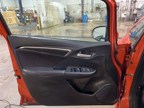 Used 2018 Honda Fit Sport image 12