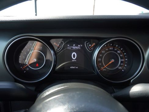 Used 2021 Jeep Gladiator Sport AWD/4WD image 15
