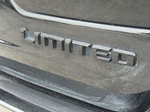 Certified 2023 Jeep Grand Cherokee Limited w/ Black Appearance Package image 26