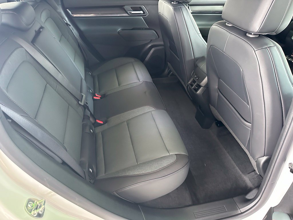 New 2027 GMC Terrain AT4 w/ Convenience Package III AWD/4WD image 33