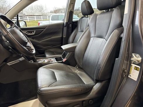Used 2020 Subaru Forester Touring image 3