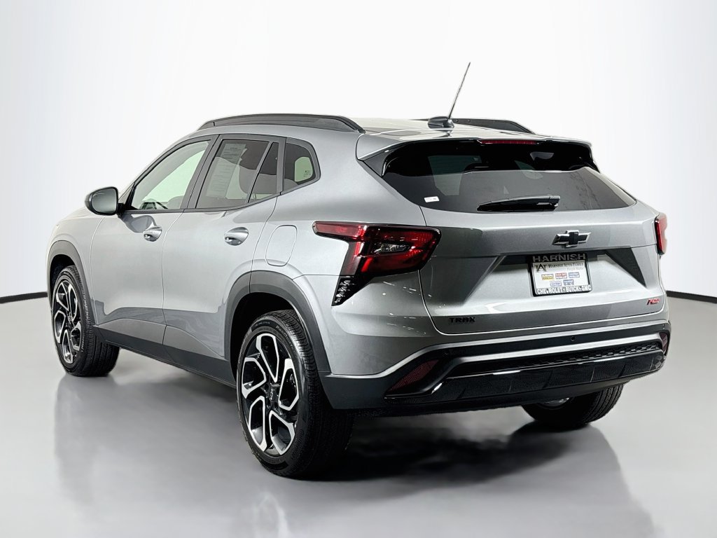 Certified 2026 Chevrolet Trax RS w/ Sunroof Package FWD image 5