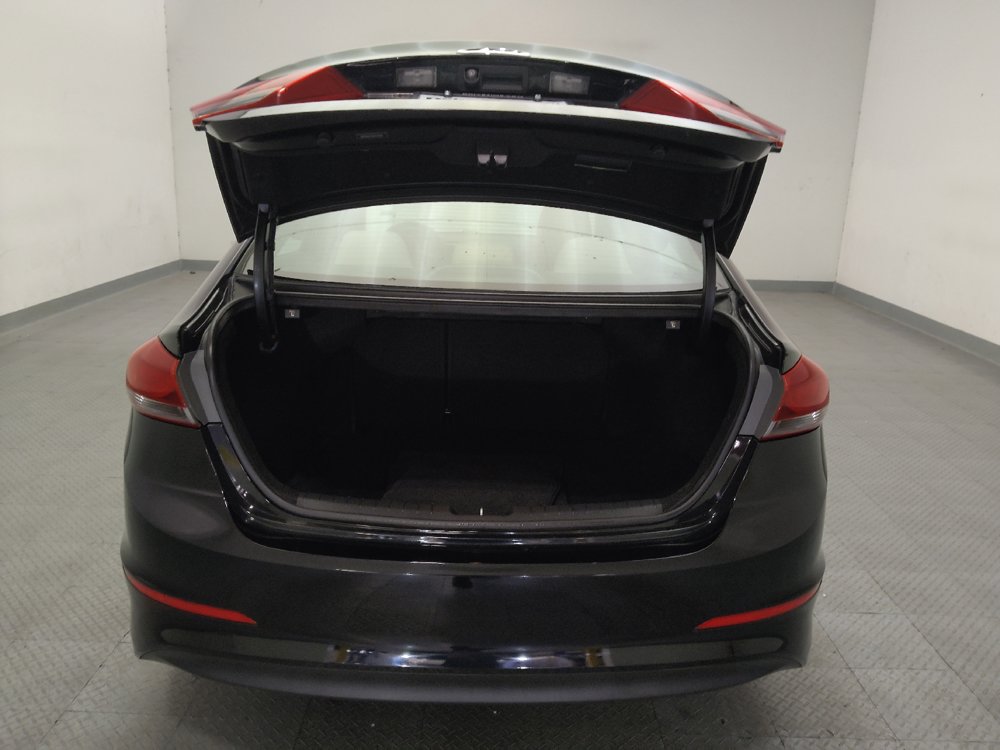 Used 2018 Hyundai Elantra SEL FWD image 29