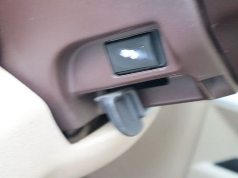 Used 2014 RAM 1500 Laramie w/ Convenience Group image 33