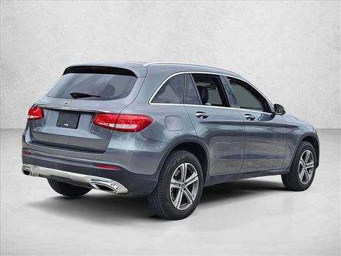 Used 2019 Mercedes-Benz GLC 300 image 4