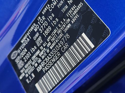 Used 2025 Hyundai Venue Limited image 29