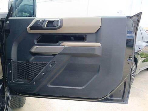 Used 2022 Ford Bronco Wildtrak AWD/4WD image 7