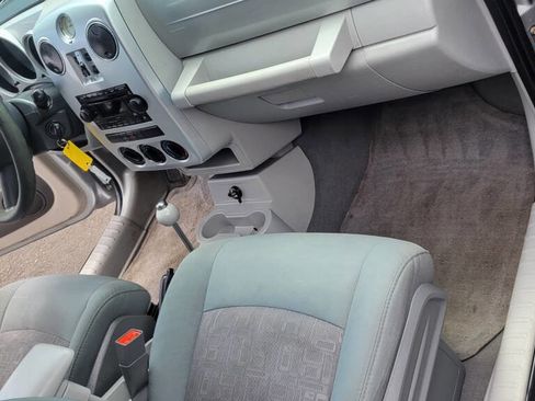 Used 2009 Chrysler PT Cruiser image 5