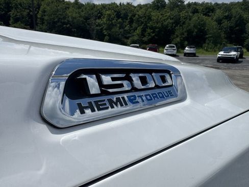Used 2023 RAM 1500 Big Horn AWD/4WD image 10