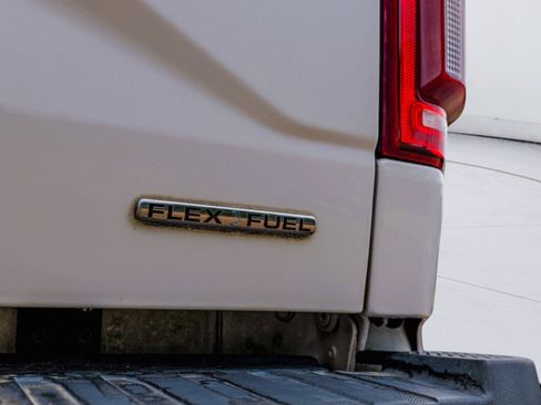 Used 2015 Ford F150 Lariat RWD image 9