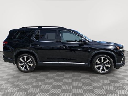 Used 2024 Honda Pilot Touring image 9