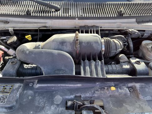 Used 2011 Ford E-250 and Econoline 250 Extended w/ Commercial Cargo Van Pkg image 37