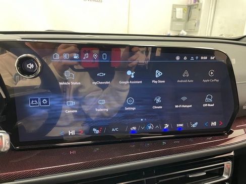 New 2026 Chevrolet Traverse Z71 w/ Driver Confidence Package image 3