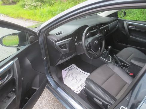 Used 2014 Toyota Corolla S FWD image 3