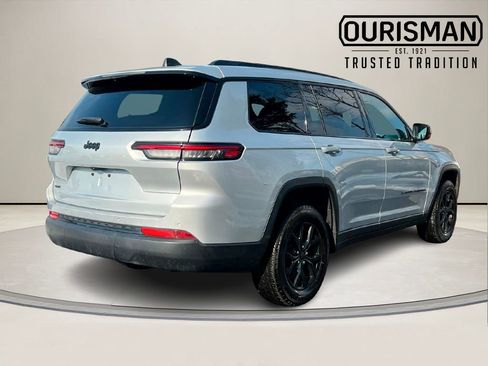 Used 2024 Jeep Grand Cherokee L Laredo image 5