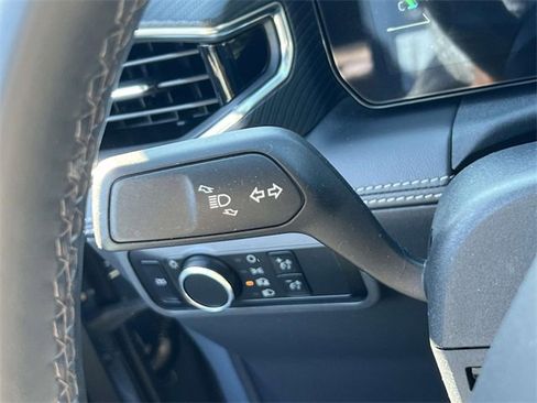 Used 2024 Ford Mustang GT Premium image 22