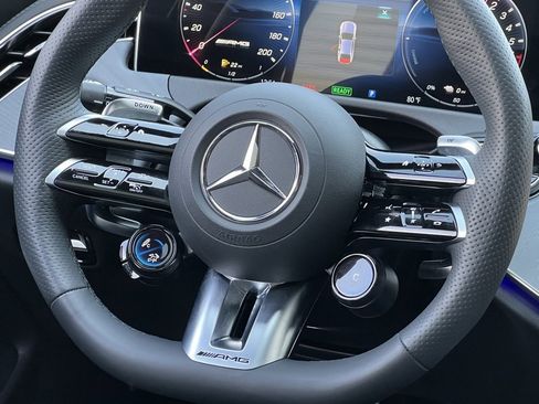 Used 2025 Mercedes-Benz E 53 AMG e 4MATIC Sedan image 25