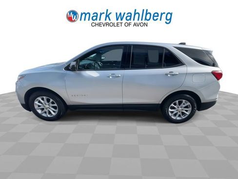 Certified 2019 Chevrolet Equinox LS w/ LS Convenience Package FWD image 5