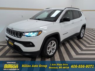 Used 2024 Jeep Compass Latitude image 1