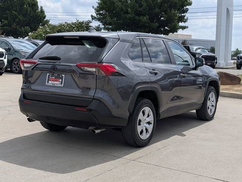 Used 2024 Toyota RAV4 LE FWD image 6