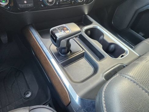 Used 2024 Chevrolet Silverado 1500 High Country w/ High Country Premium Package AWD/4WD image 23