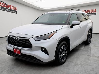 Certified 2025 Toyota Highlander XLE