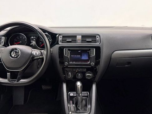 Used 2016 Volkswagen Jetta Sport image 39
