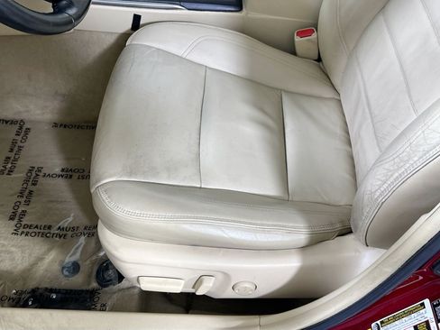 Used 2016 Toyota Camry XLE w/ Moonroof Package FWD image 18