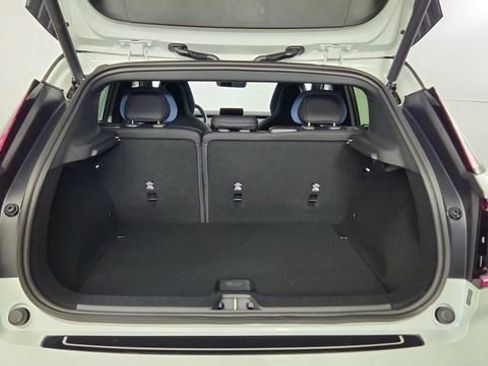 New 2026 Volvo EX30 Plus w/ Protection Package Premier AWD/4WD image 36