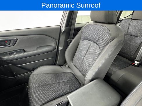 Certified 2025 Subaru Forester Premium AWD/4WD image 15