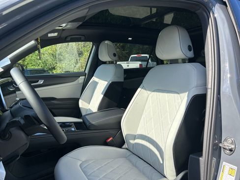 New 2026 Volkswagen Atlas Cross Sport SEL Premium R-Line AWD/4WD image 21