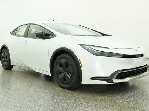 New 2026 Toyota Prius Plug-In Hybrid FWD image 29