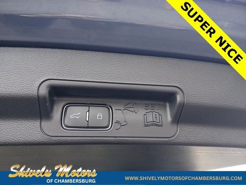 Used 2021 Ford Explorer XLT w/ Equipment Group 202A image 11