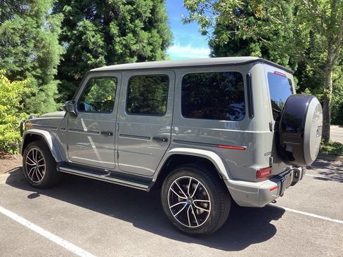 Used 2023 Mercedes-Benz G 550 image 9