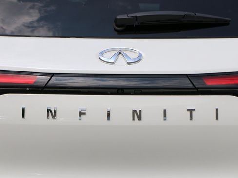 Used 2025 INFINITI QX60 Sensory w/ Vision Package AWD/4WD image 5