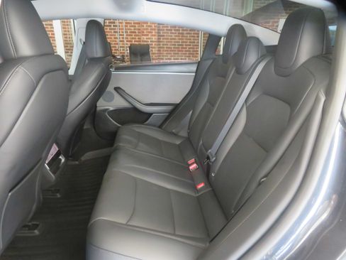 Used 2024 Tesla Model 3 Long Range RWD image 19