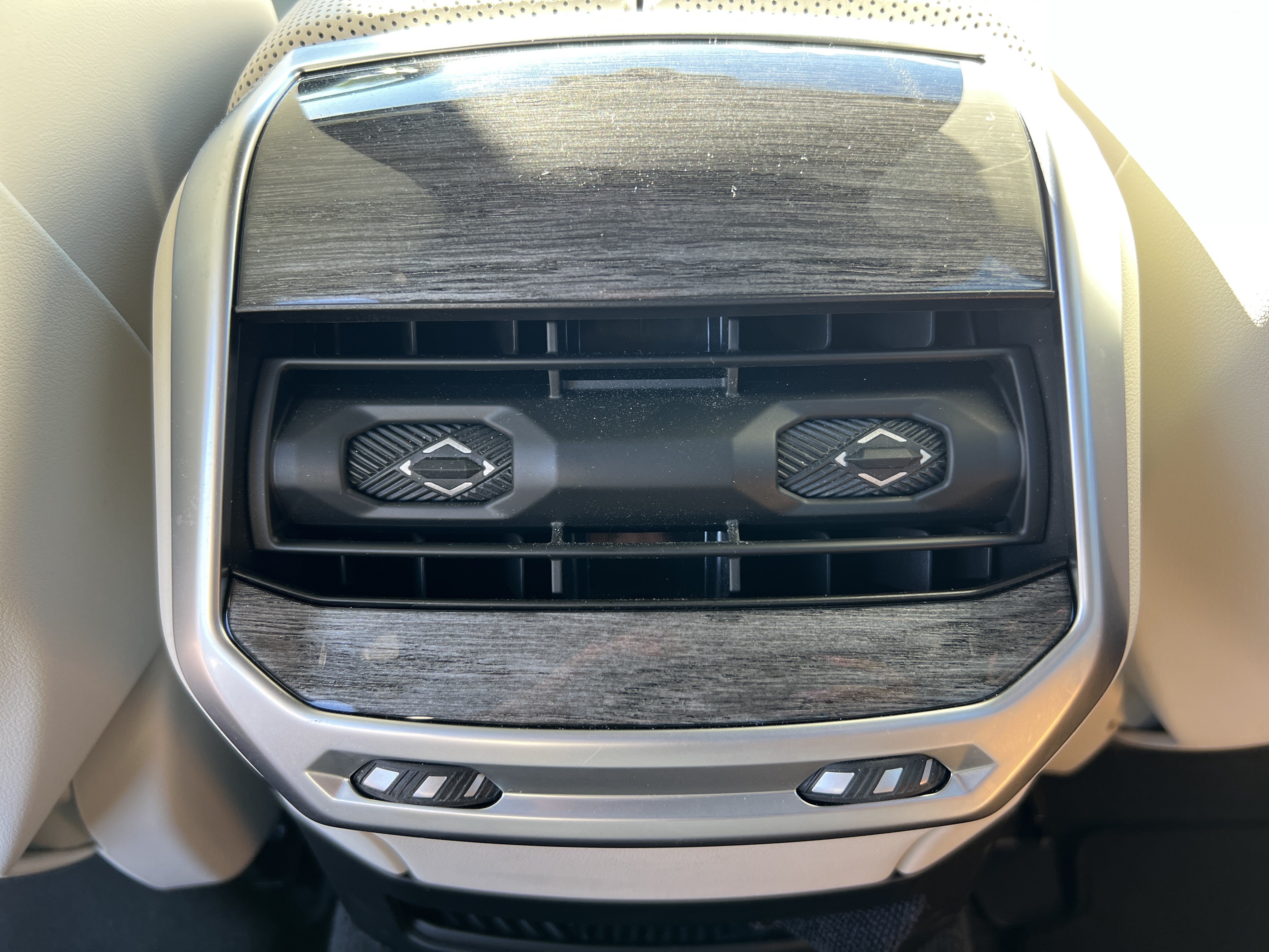 Used 2024 BMW i7 eDrive50 w/ M Sport Package RWD image 37