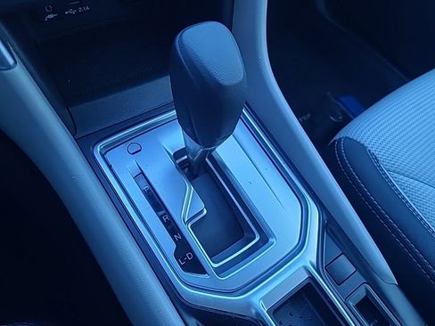 Used 2022 Subaru Forester Base image 22