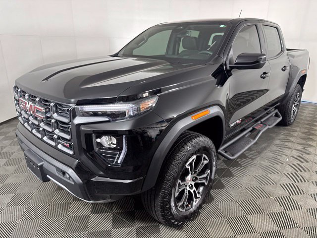 Used 2025 GMC Canyon AT4 AWD/4WD image 8
