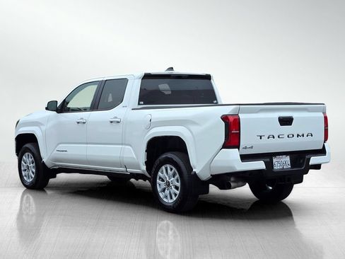 Used 2025 Toyota Tacoma SR5 AWD/4WD image 6