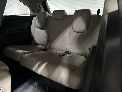Used 2018 Honda Odyssey Elite image 25