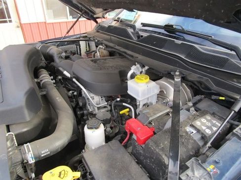 Used 2022 RAM 2500 Limited image 48